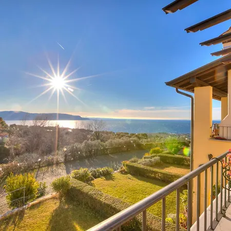 John's House-lakeview & Shared Pool - Happy Apartment Toscolano Maderno