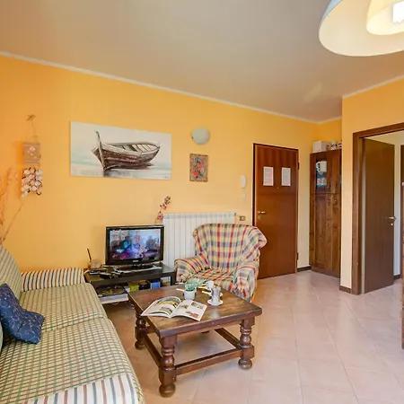 John's House-lakeview & Shared Pool - Happy Apartment *