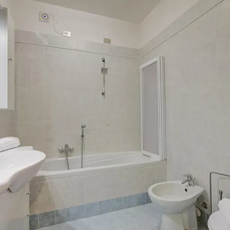John's House-lakeview & Shared Pool - Happy Apartment Toscolano Maderno
